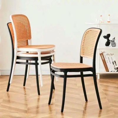 ノルディック スタッケブル PP プラスチック ラタン ディナーチェア 屋外ガーデン カフェ レストラン